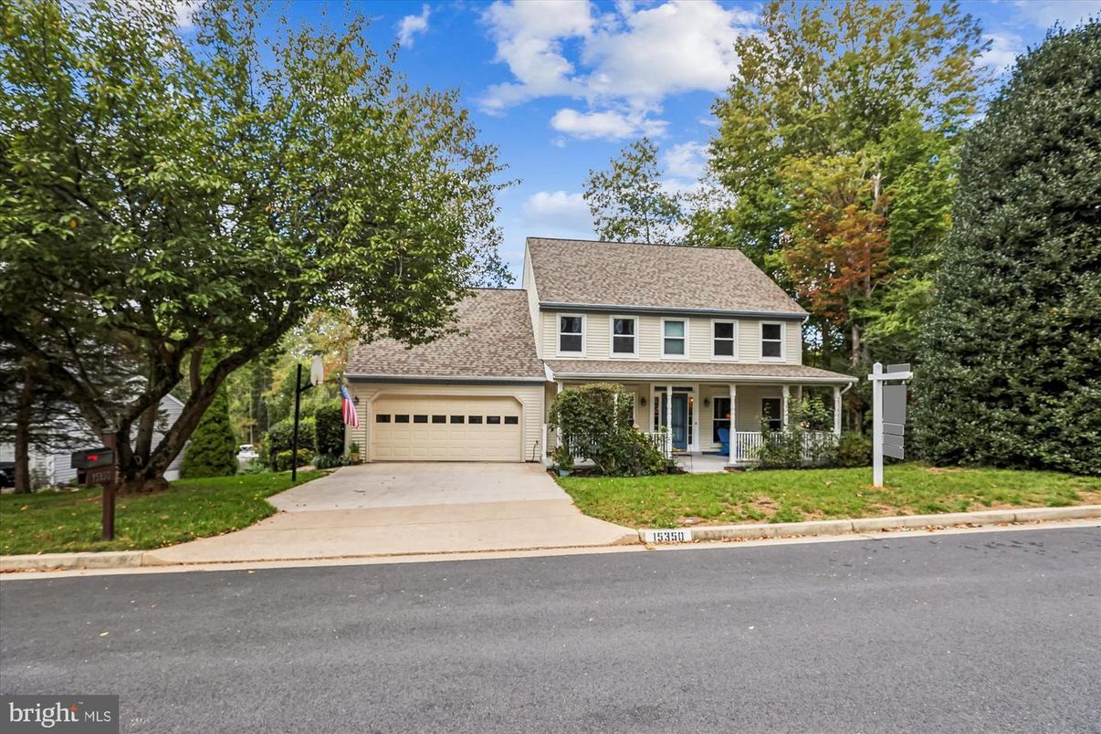 Attached, Exterior, Facade, Georgian