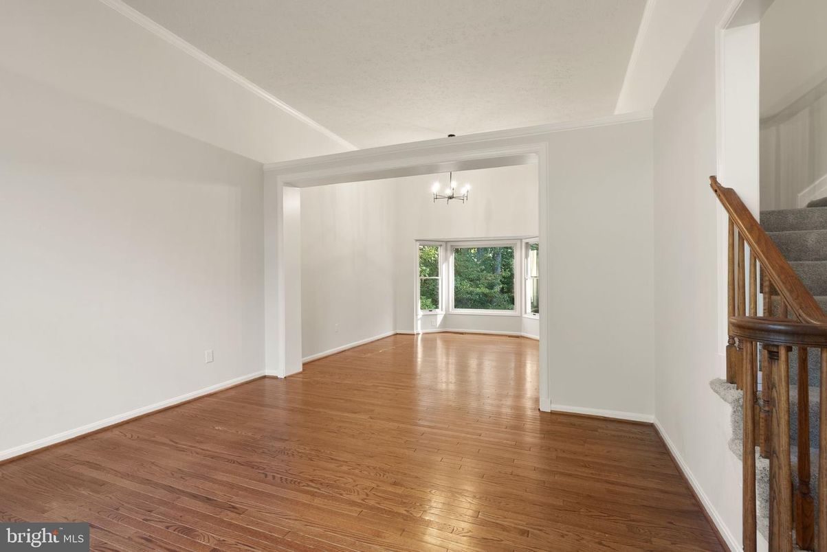 Chandelier, Empty room, Interior, Wood Texture Flooring