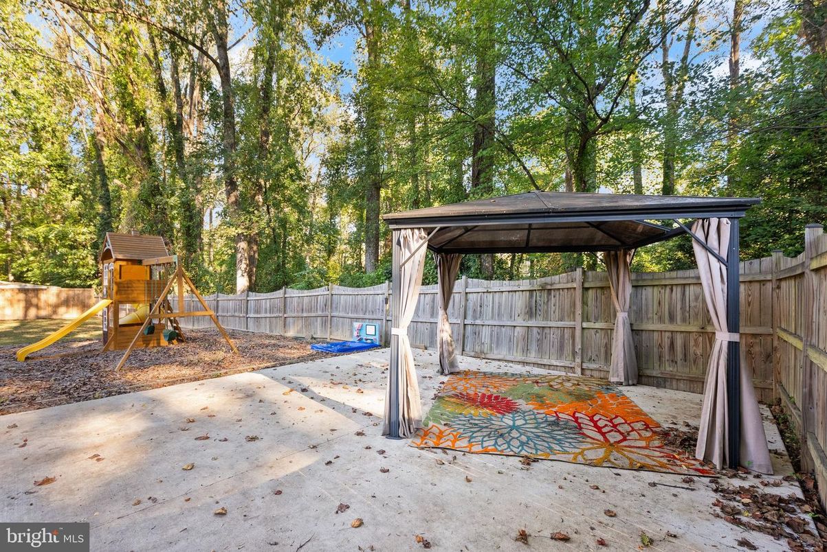 Backyard, Exterior, Playground