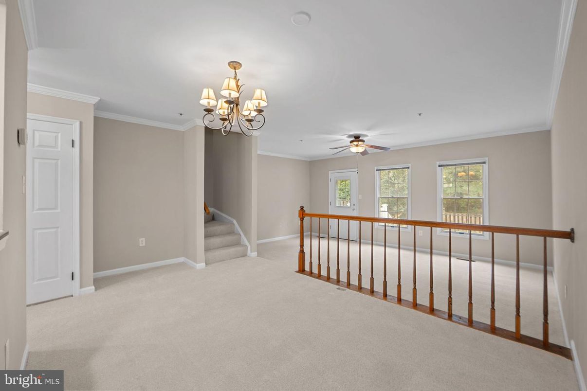 Chandelier, Empty room, Interior