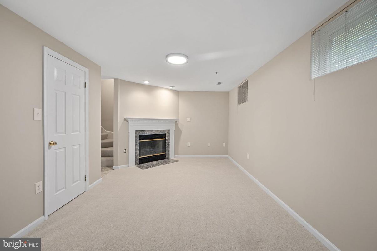 Empty room, Fireplace, Interior, Recessed Lighting