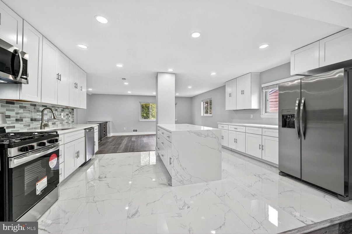 Interior, Kitchen, Marble, Recessed Lighting, Stainless Steel Appliances