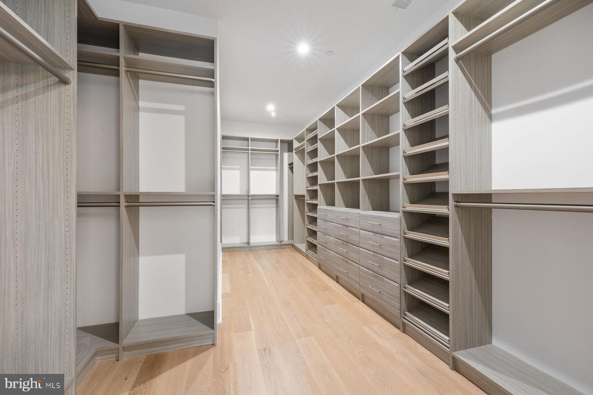 Interior, Recessed Lighting, Walk-in Closets, Wood Texture Flooring
