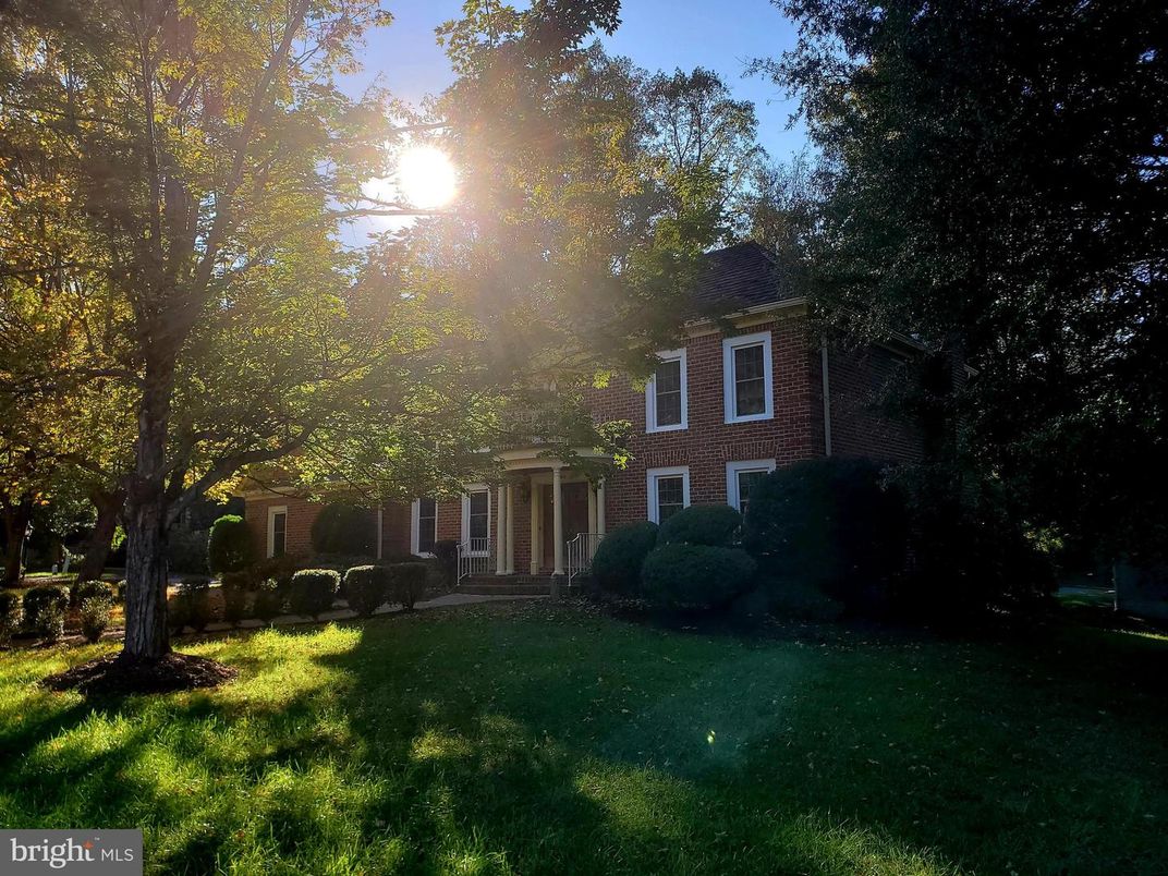 Backyard, Exterior, Facade, Brick Facade, Georgian