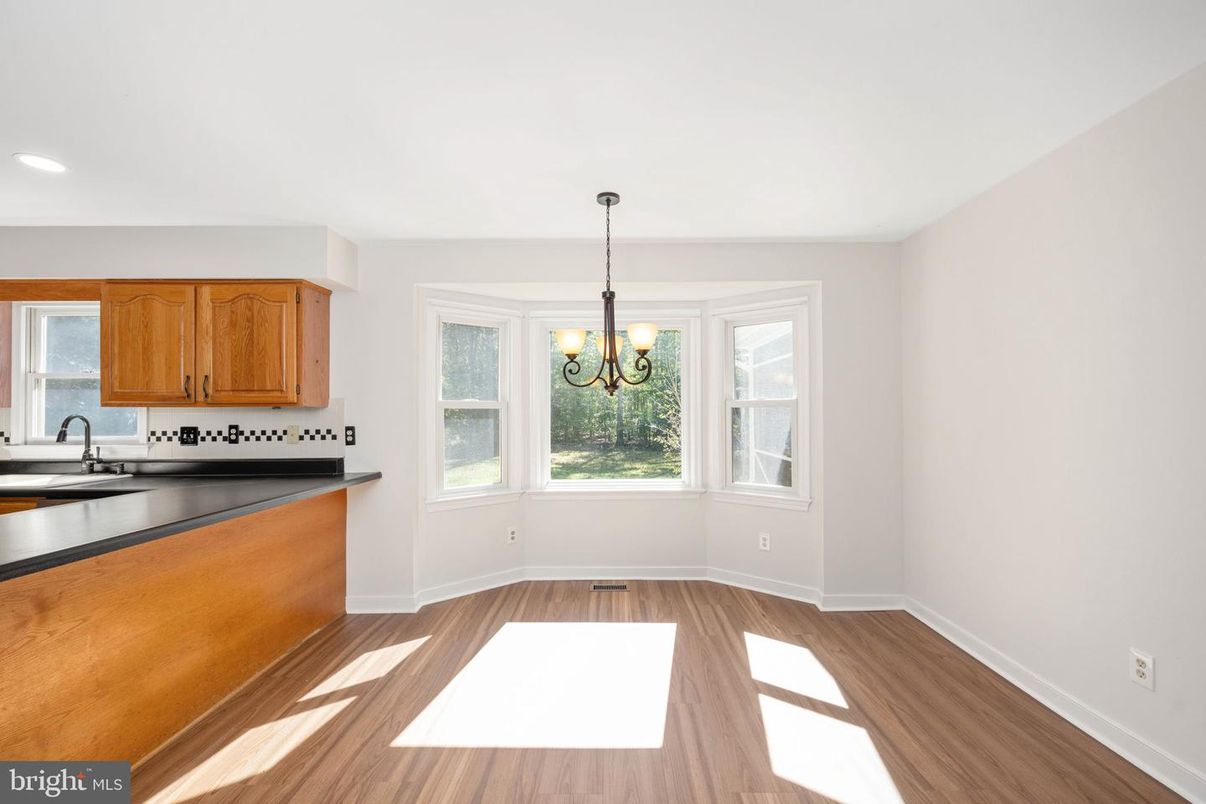 Chandelier, Interior, Kitchen, Recessed Lighting, Wood Texture Flooring