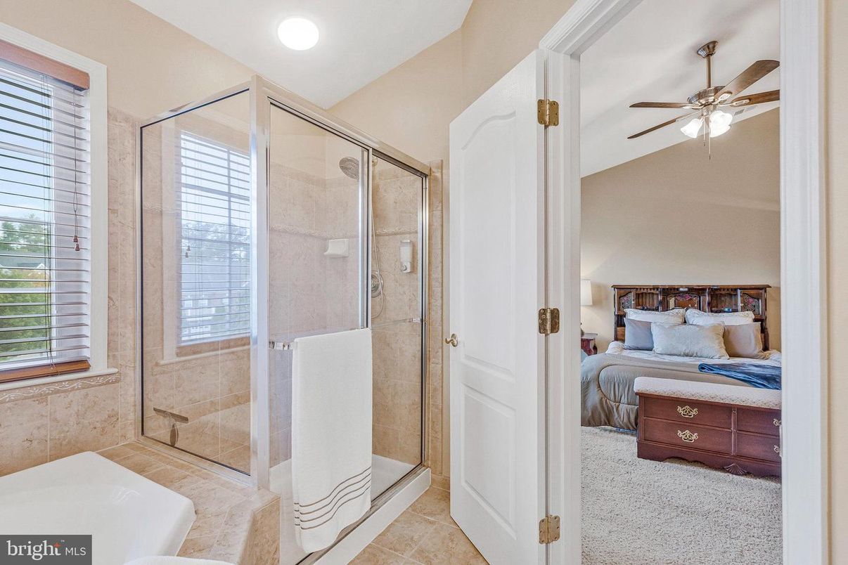 Bathroom, Bedroom, Glass Shower, Interior, Recessed Lighting