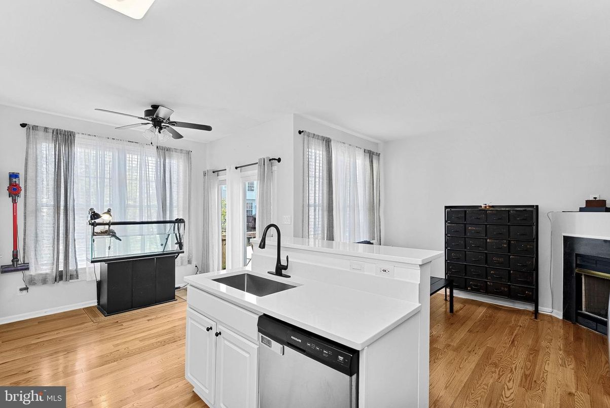 Fireplace, Interior, Kitchen, Wood Texture Flooring
