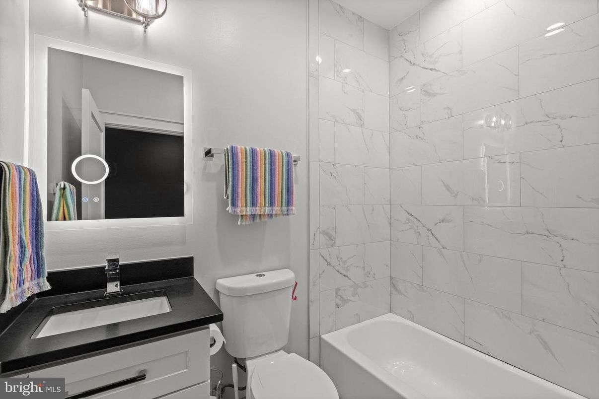 Bathroom, Interior, Marble Walls