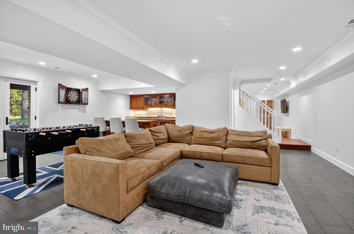 Game Room, Interior, Kitchen, Living room, Recessed Lighting