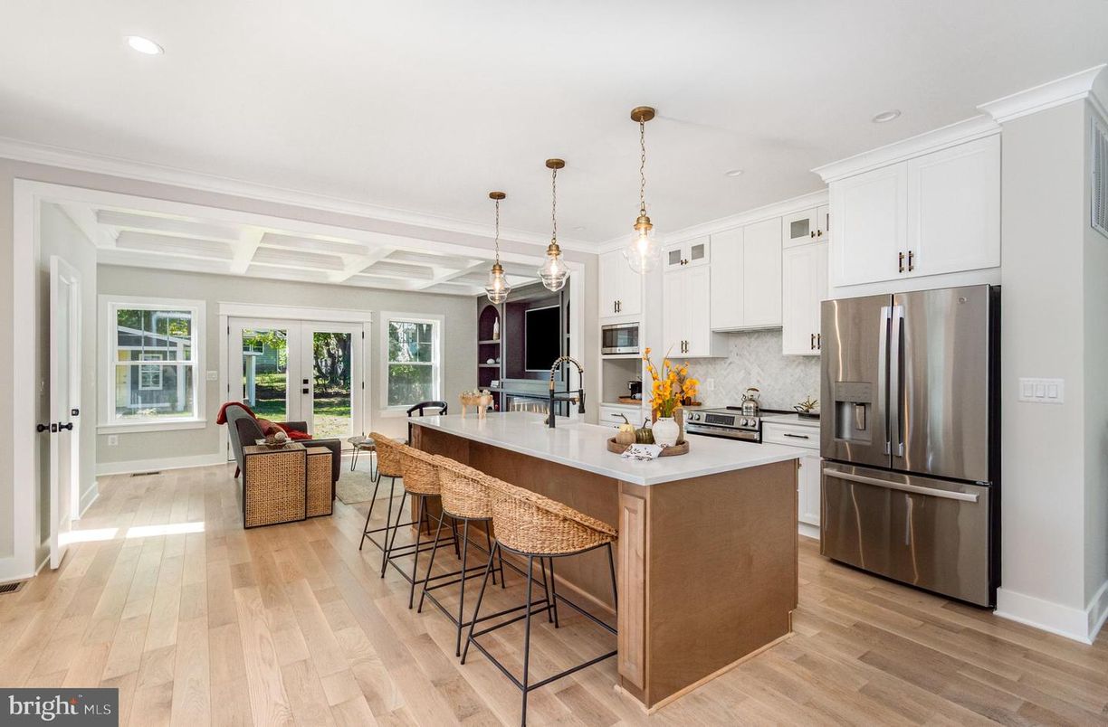 Interior, Kitchen, Living room, Pendant Lights, Recessed Lighting, Stainless Steel Appliances, Wood Texture Flooring