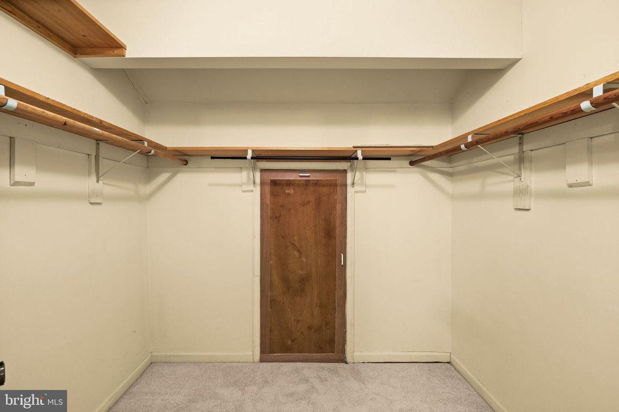 Interior, Walk-in Closets