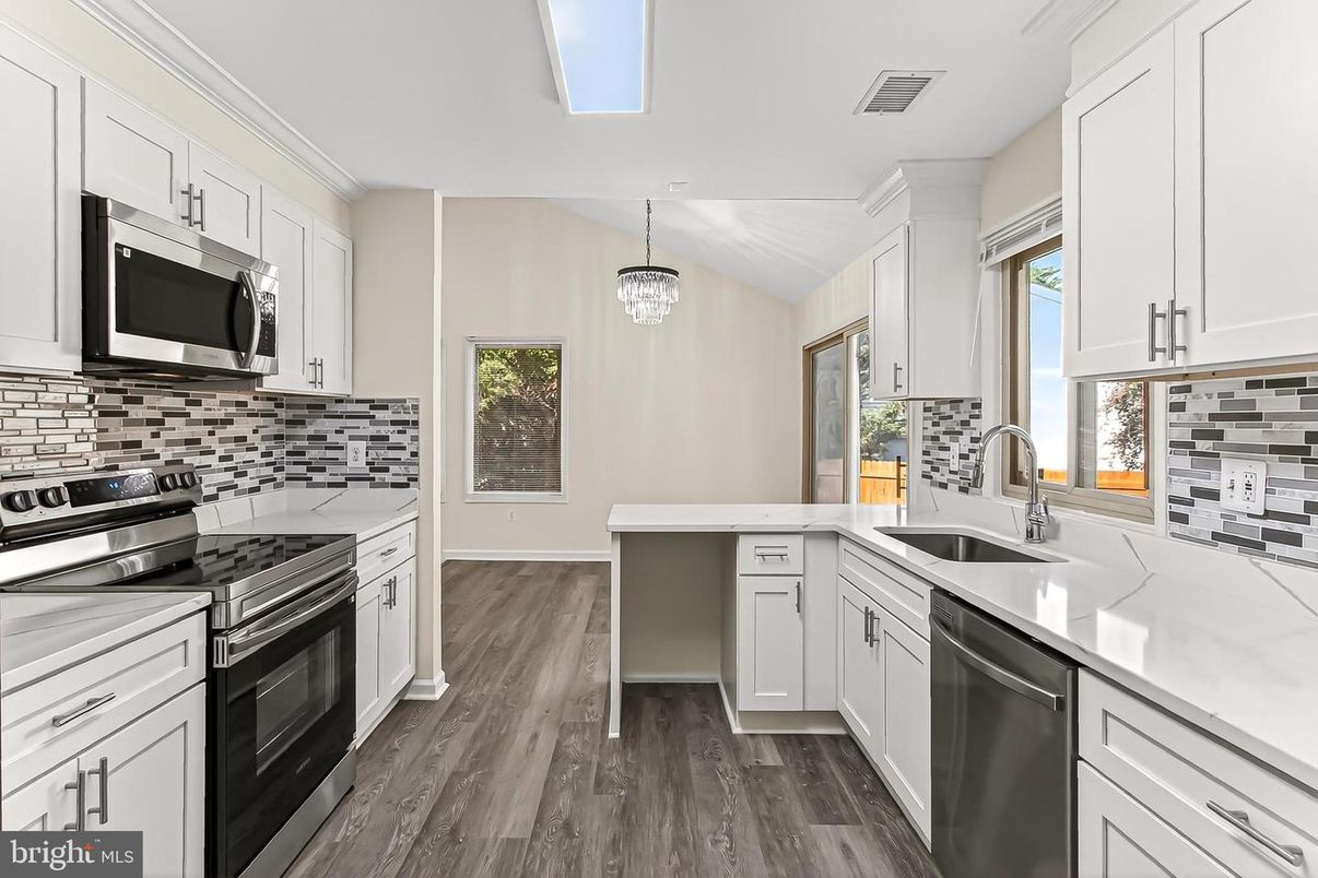 Chandelier, Interior, Kitchen, Pendant Lights, Stainless Steel Appliances, Wood Texture Flooring