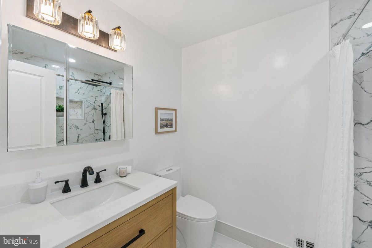 Bathroom, Interior, Marble Walls