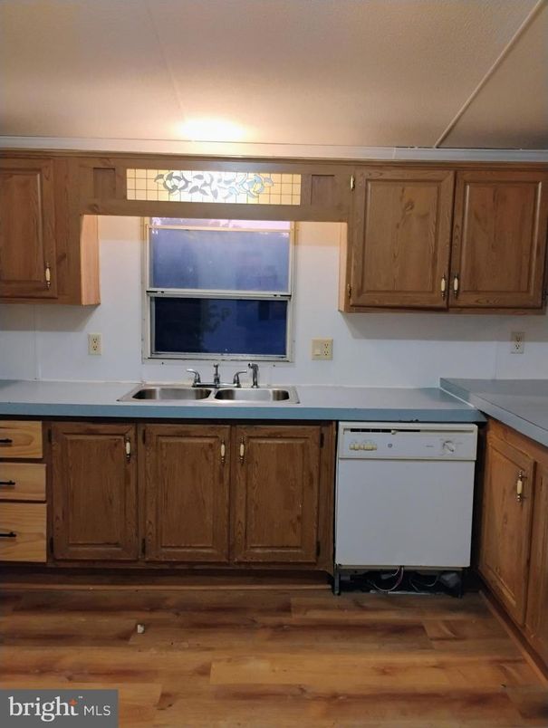 Interior, Kitchen, Wood Texture Flooring