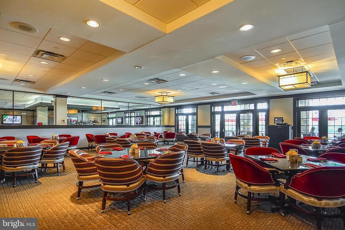Dining room, Interior, Recessed Lighting