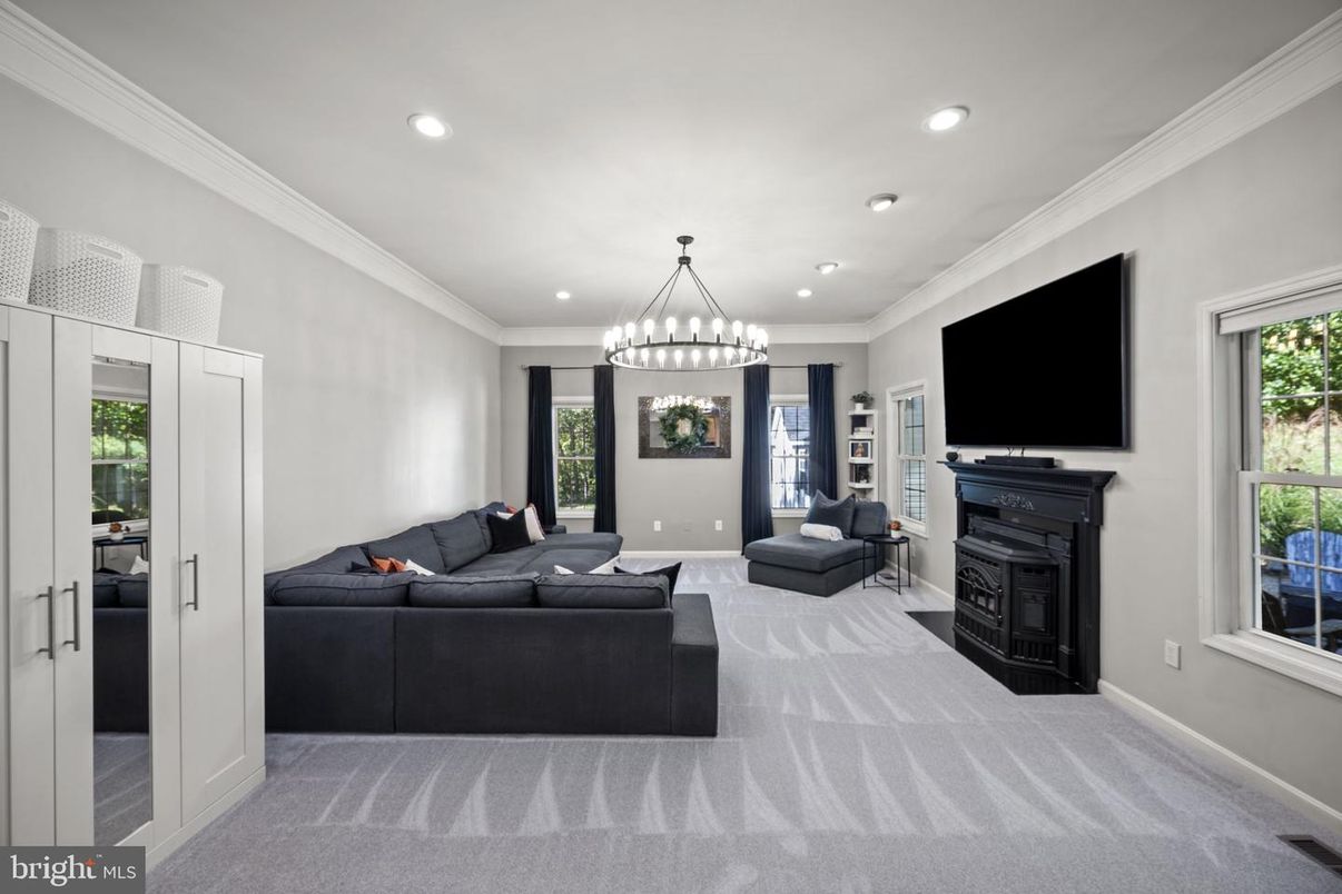 Chandelier, Fireplace, Interior, Living room, Recessed Lighting