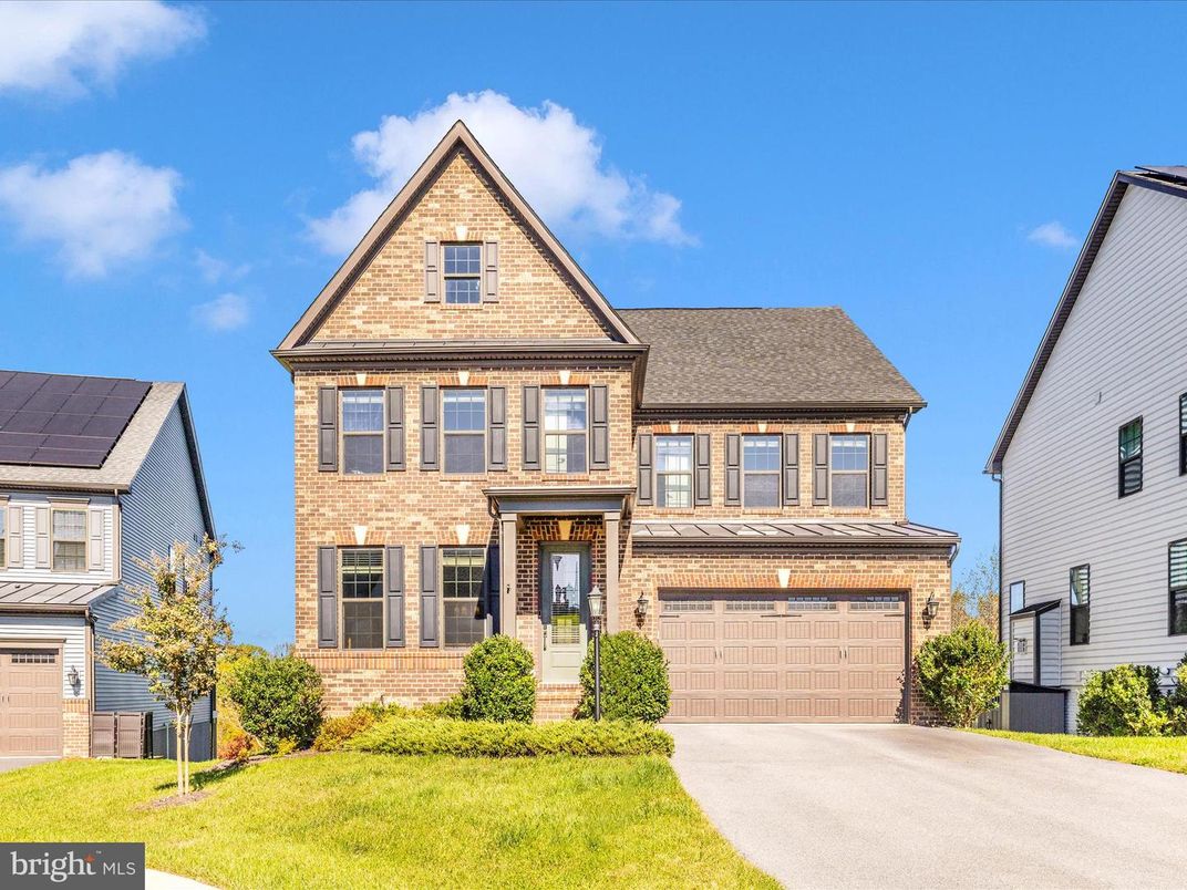 Attached, Exterior, Facade, Brick Facade, Brick Traditional