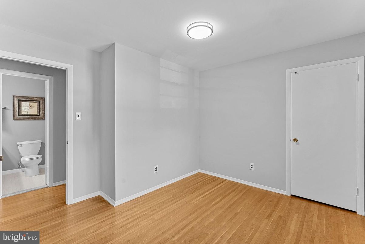 Bathroom, Empty room, Interior, Wood Texture Flooring