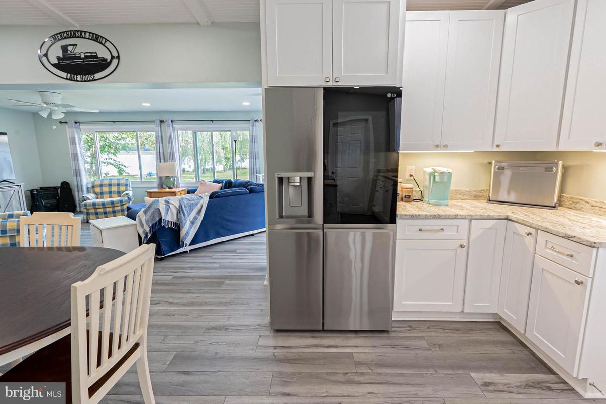 Interior, Kitchen, Living room, Recessed Lighting, Wood Texture Flooring