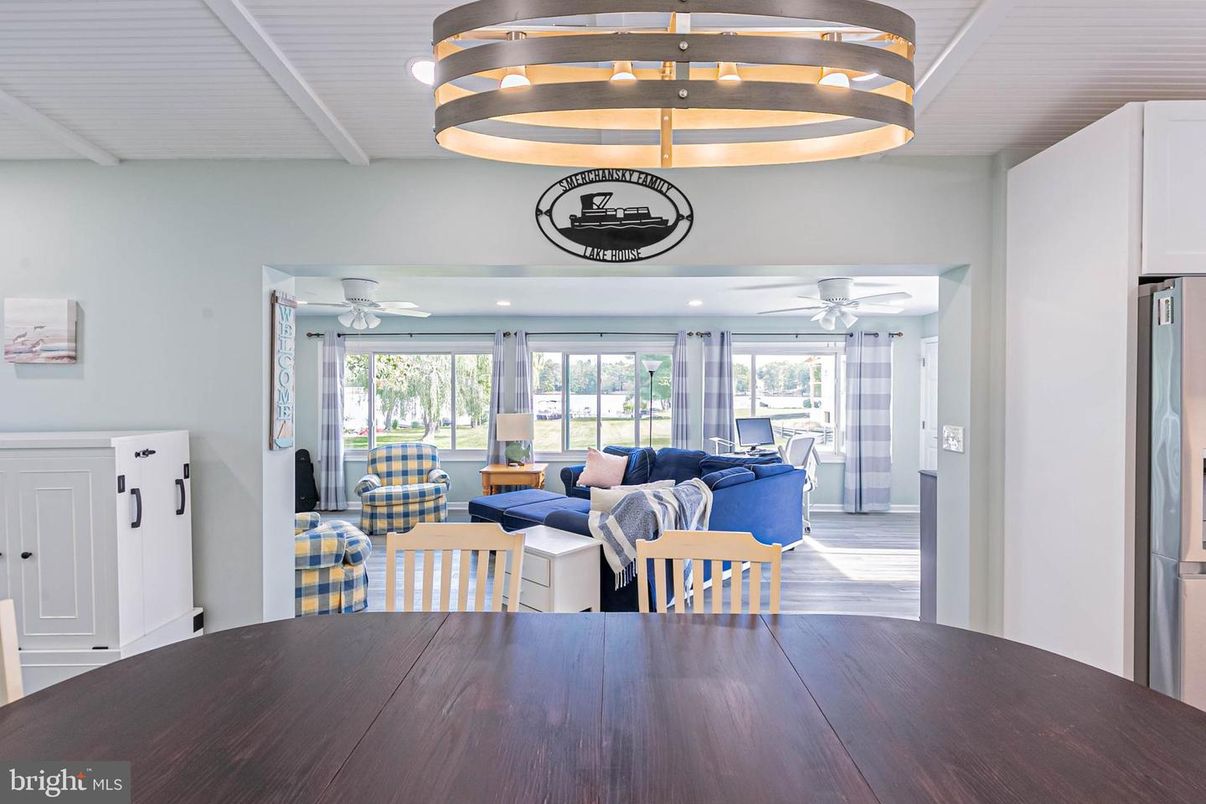 Dining room, Interior, Living room, Pendant Lights, Recessed Lighting, Wood Texture Flooring