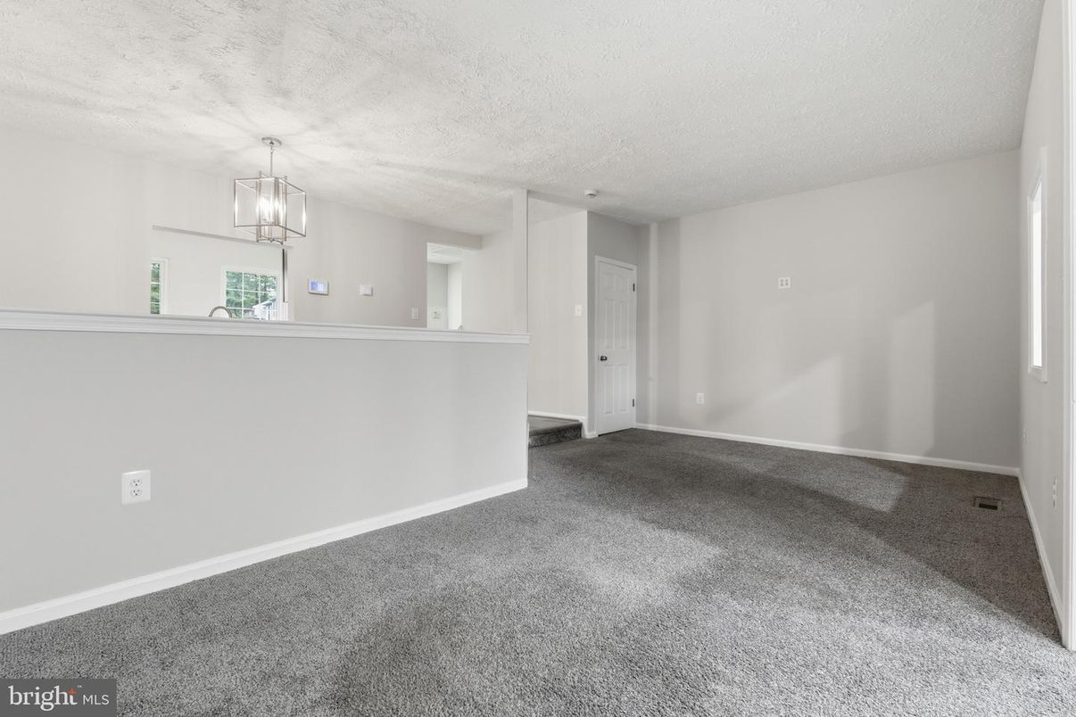Empty room, Interior, Pendant Lights