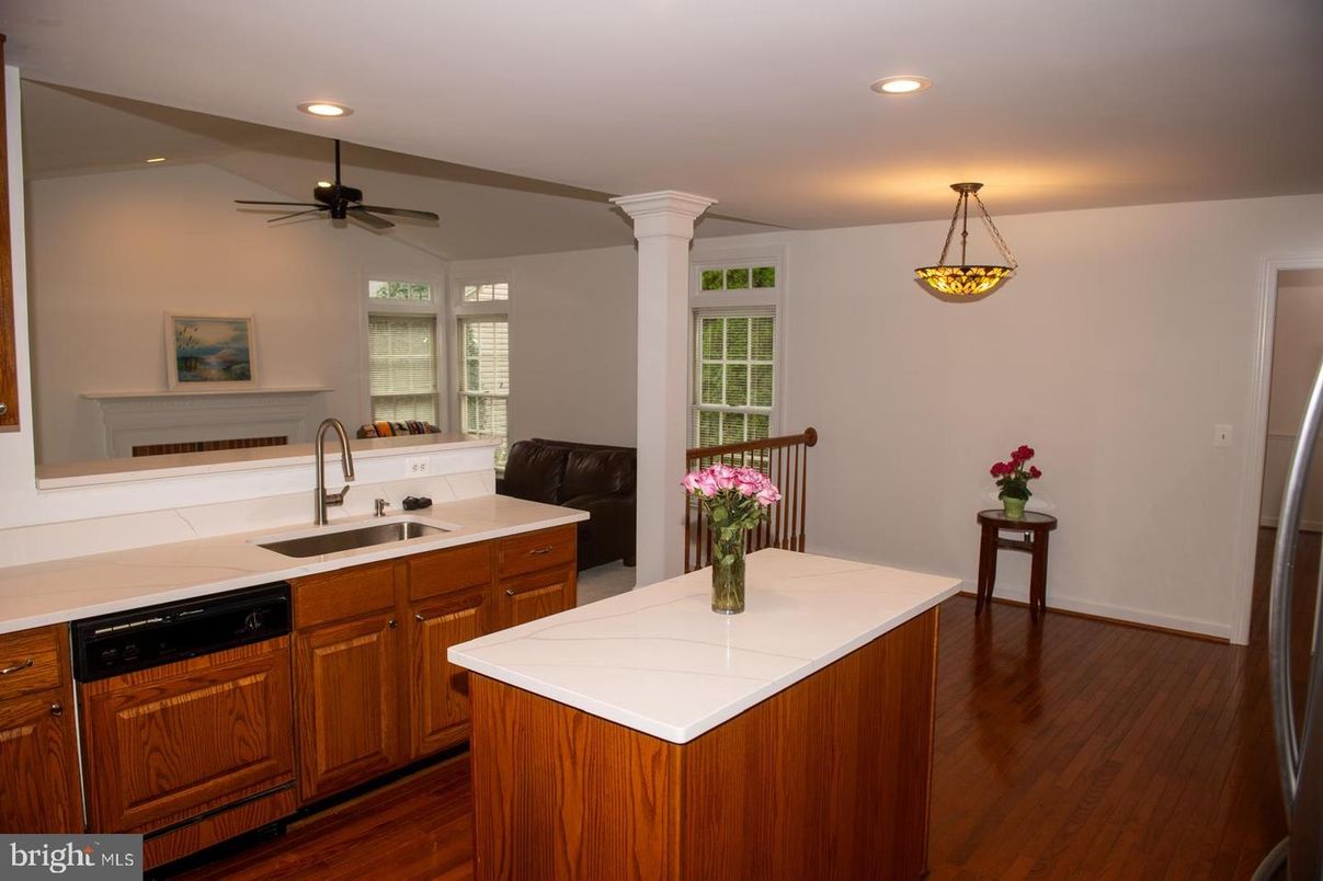 Fireplace, Interior, Kitchen, Pendant Lights, Recessed Lighting, Wood Texture Flooring