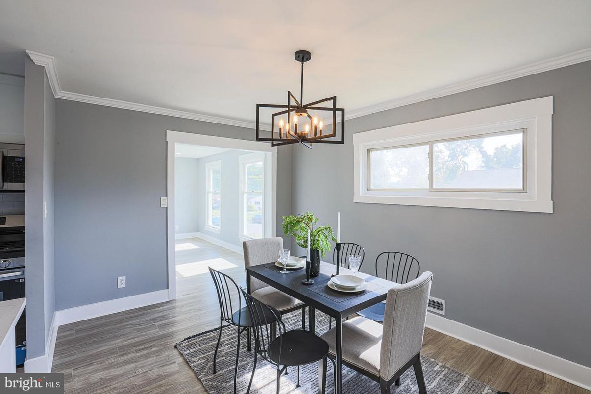 Chandelier, Dining room, Interior, Pendant Lights, Wood Texture Flooring