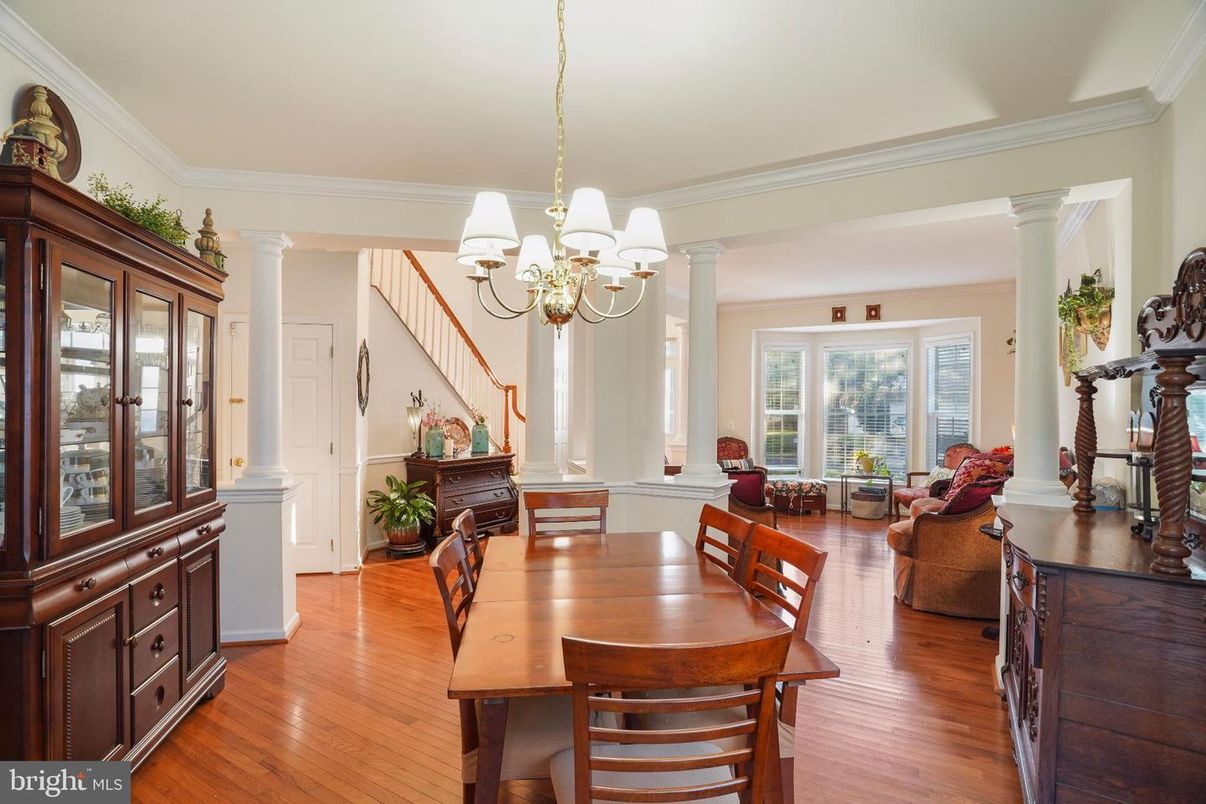 Chandelier, Dining room, Interior, Living room, Wood Texture Flooring