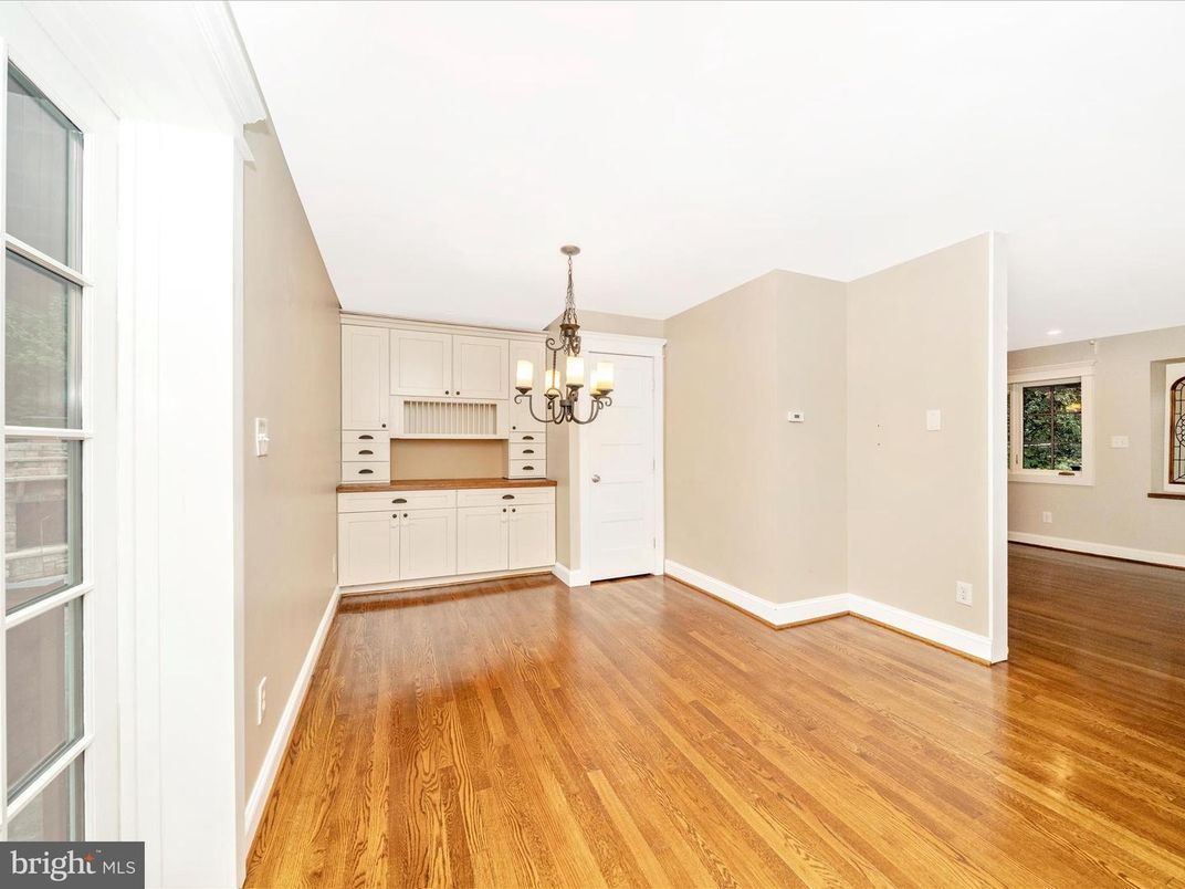 Chandelier, Empty room, Interior, Kitchen, Recessed Lighting, Wood Texture Flooring
