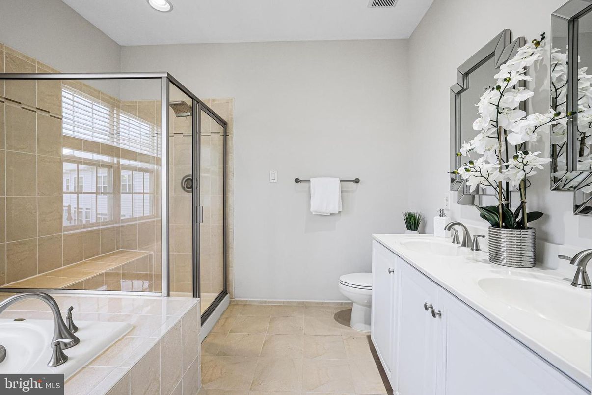 Bathroom, Dual Sink Vanities, Glass Shower, Interior, Recessed Lighting