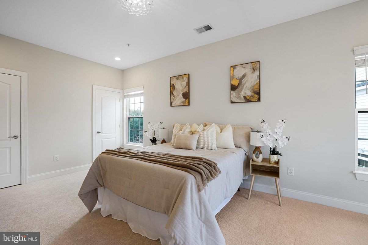 Bedroom, Interior, Recessed Lighting