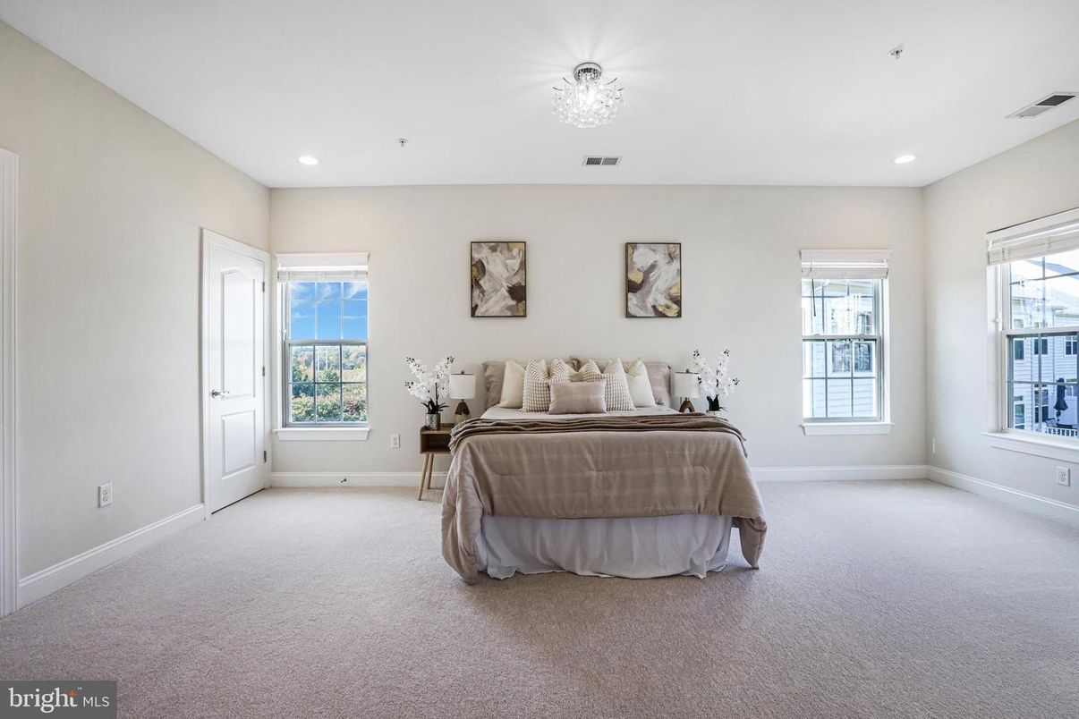 Bedroom, Interior, Recessed Lighting