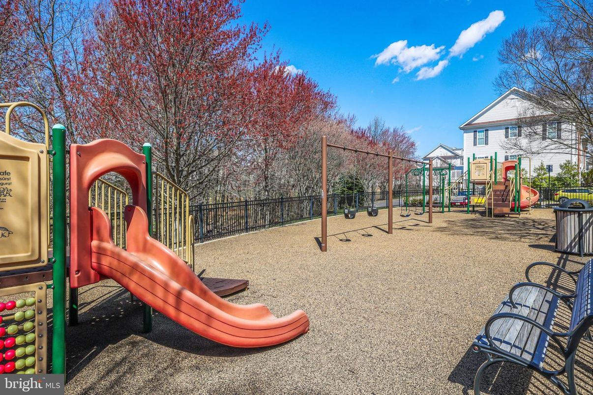 Backyard, Exterior, Playground