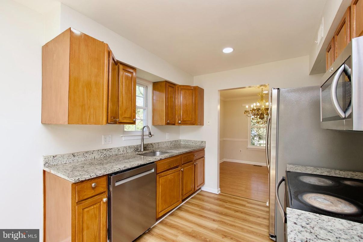 Chandelier, Interior, Kitchen, Recessed Lighting, Wood Texture Flooring