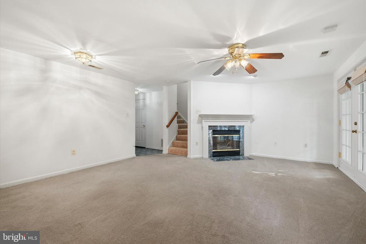 Empty room, Fireplace, Interior
