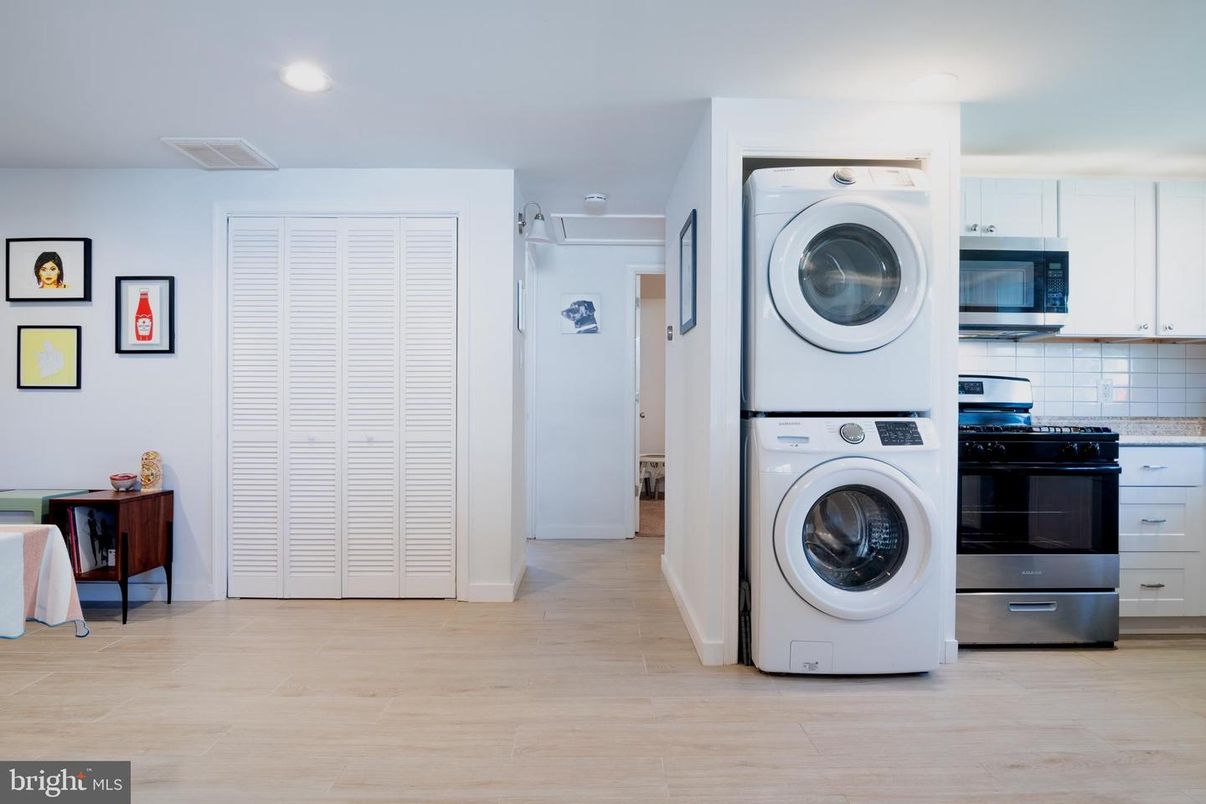 Interior, Kitchen, Recessed Lighting, Utility Closets, Washer, Wood Texture Flooring
