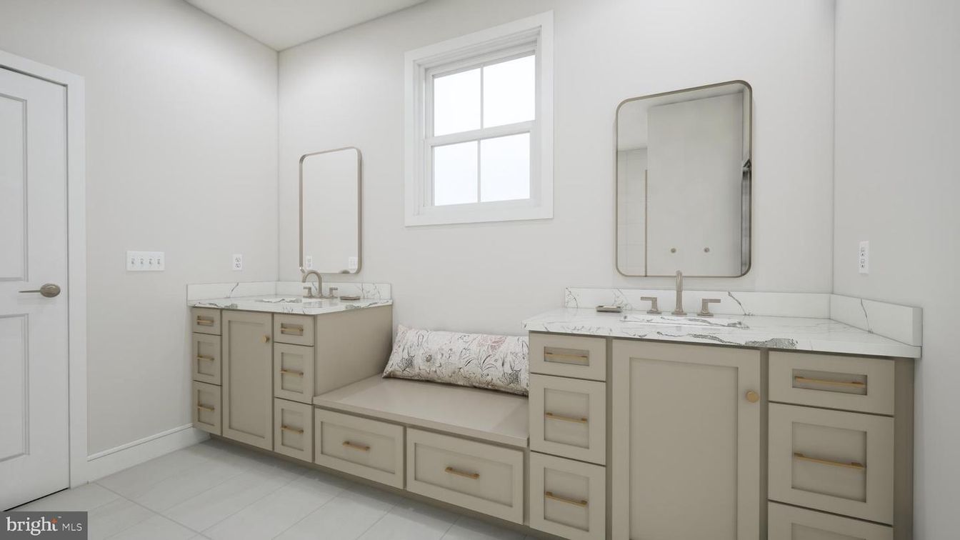 Bathroom, Dual Sink Vanities, Interior