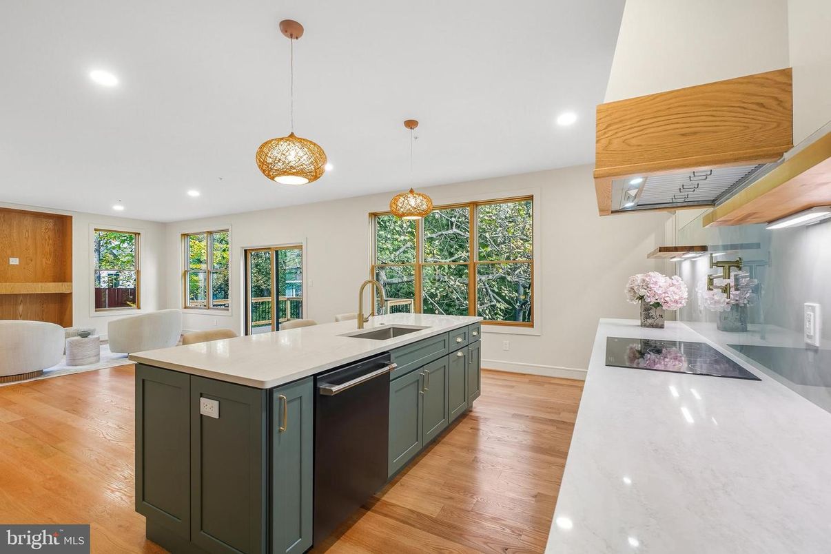 Interior, Kitchen, Pendant Lights, Recessed Lighting, Wood Texture Flooring