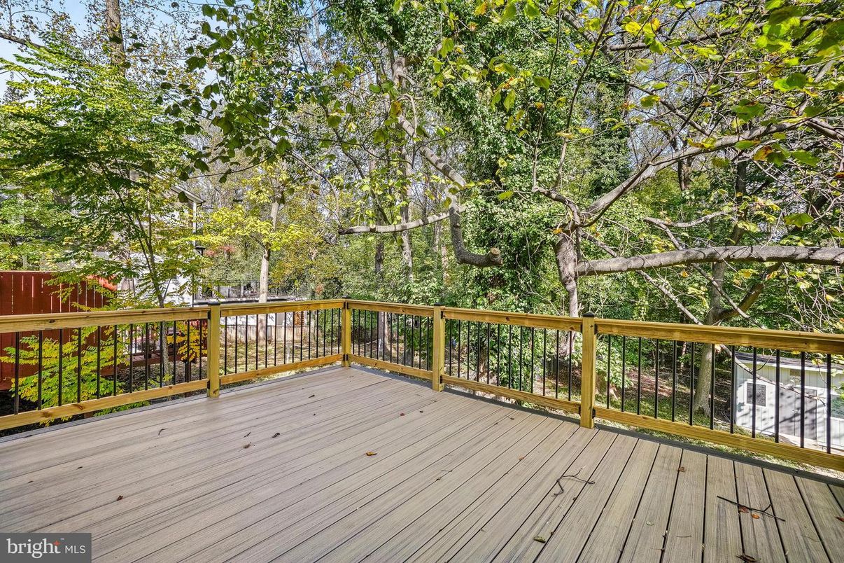 Exterior, Wood Texture Flooring