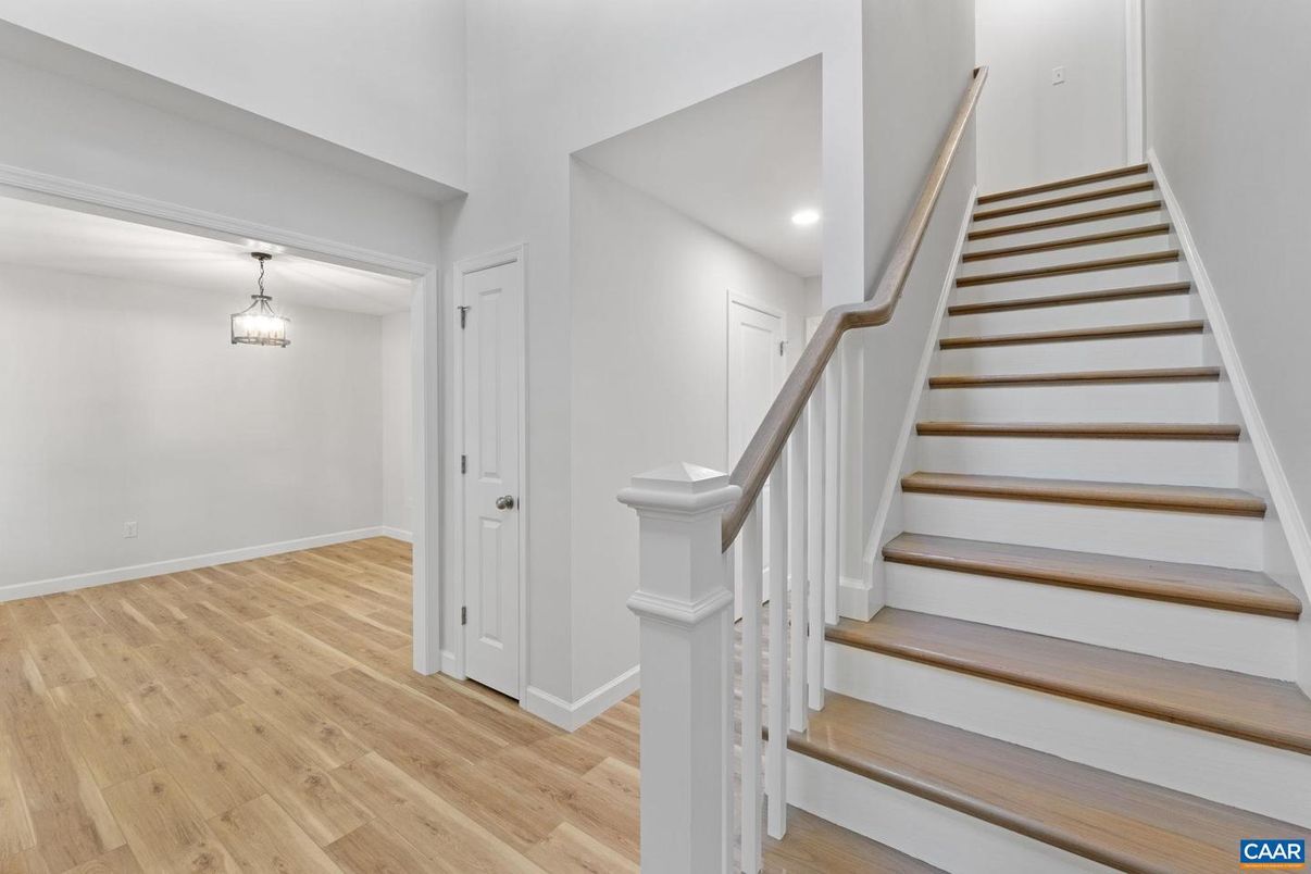 Interior, Pendant Lights, Recessed Lighting, Wood Texture Flooring