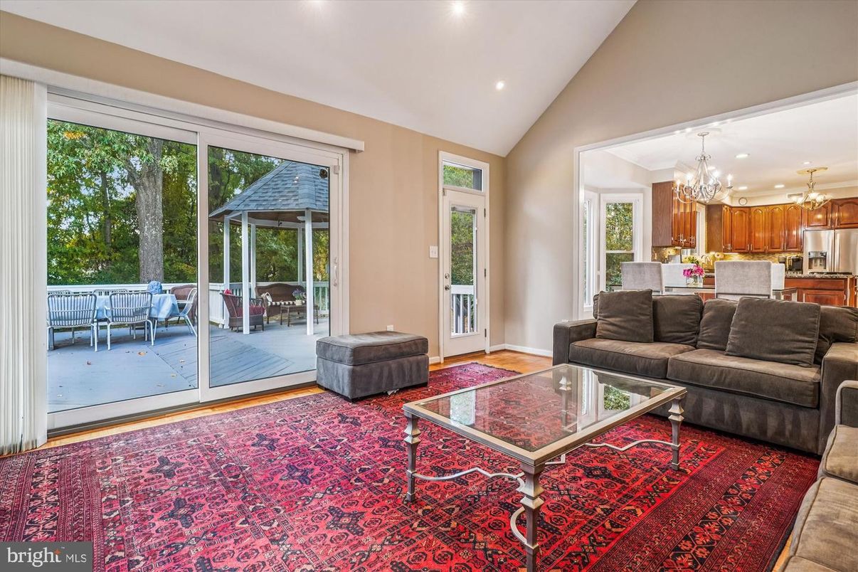 Chandelier, Interior, Kitchen, Living room, Recessed Lighting, Wood Texture Flooring