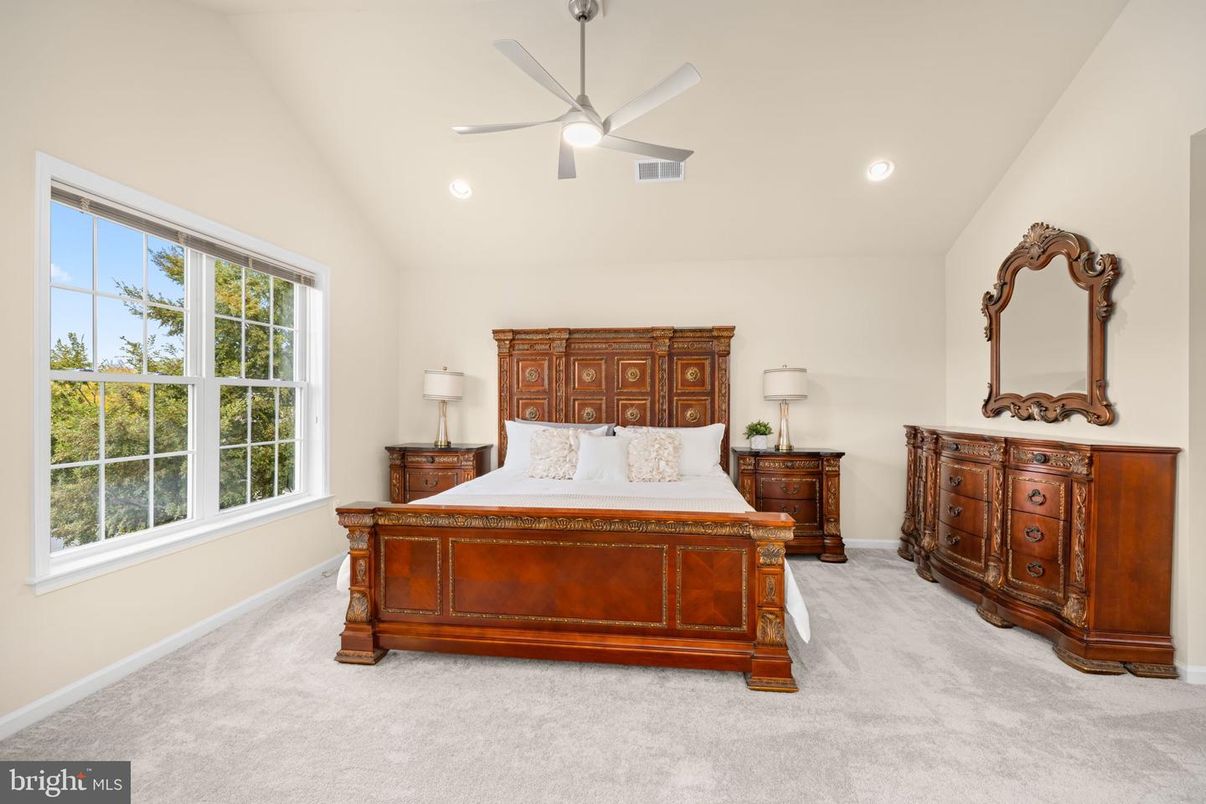 Bedroom, Interior, Recessed Lighting