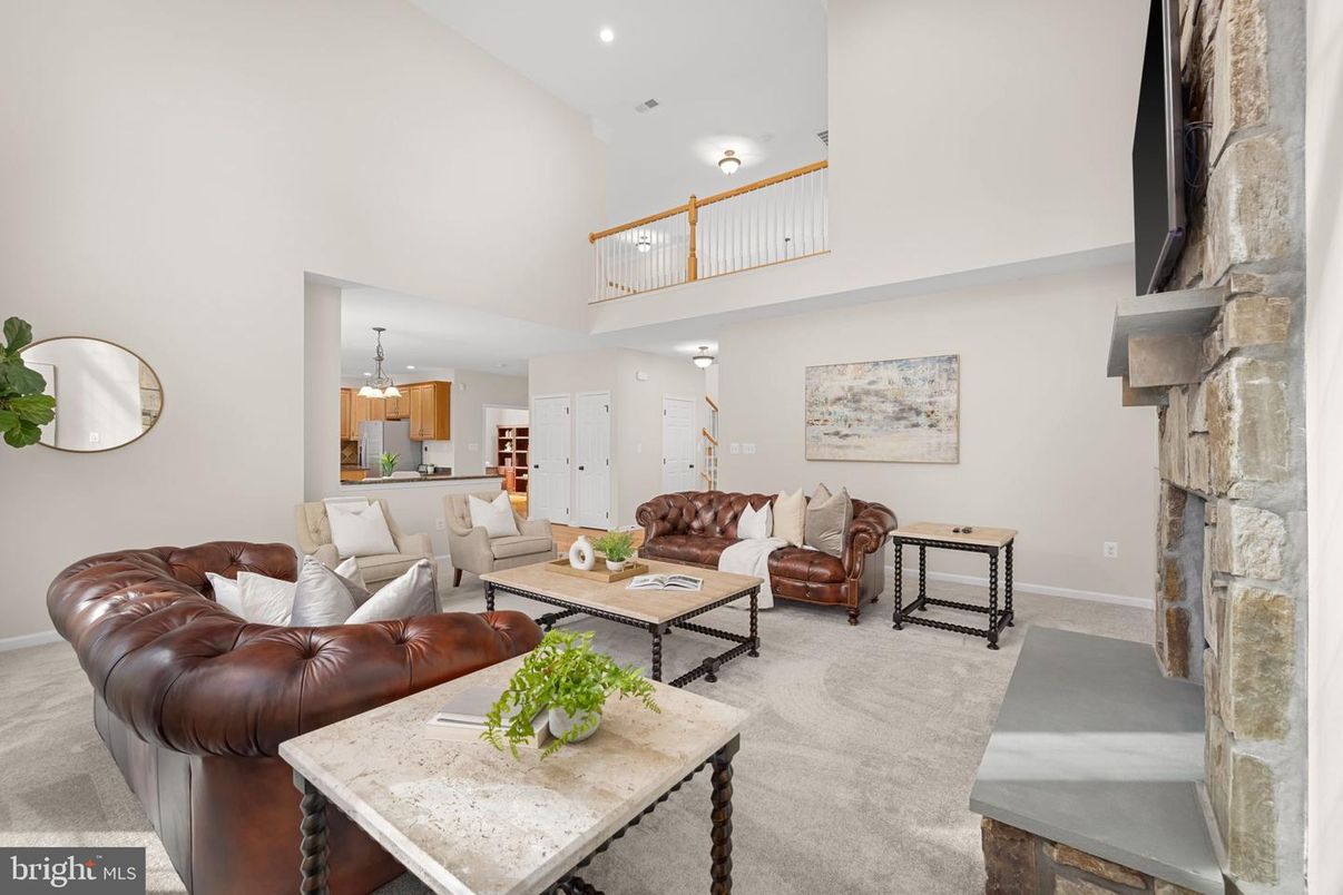 Fireplace, Interior, Living room, Pendant Lights, Recessed Lighting