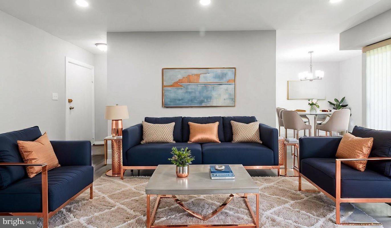 Dining room, Interior, Living room, Pendant Lights, Recessed Lighting