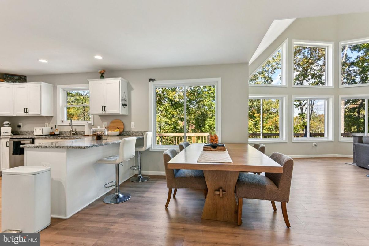 Dining room, Interior, Kitchen, Recessed Lighting, Wood Texture Flooring