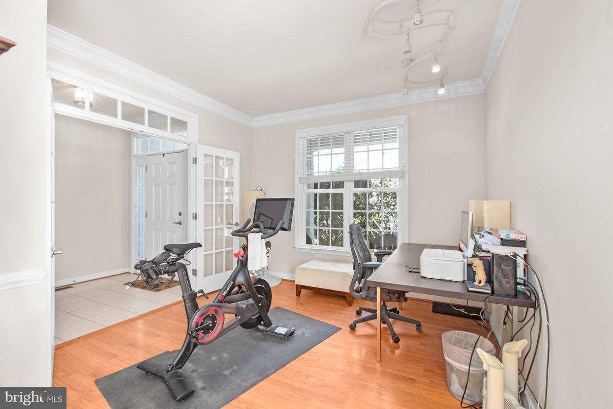 Fitness Equipment, Home Office, Interior, Recessed Lighting, Wood Texture Flooring