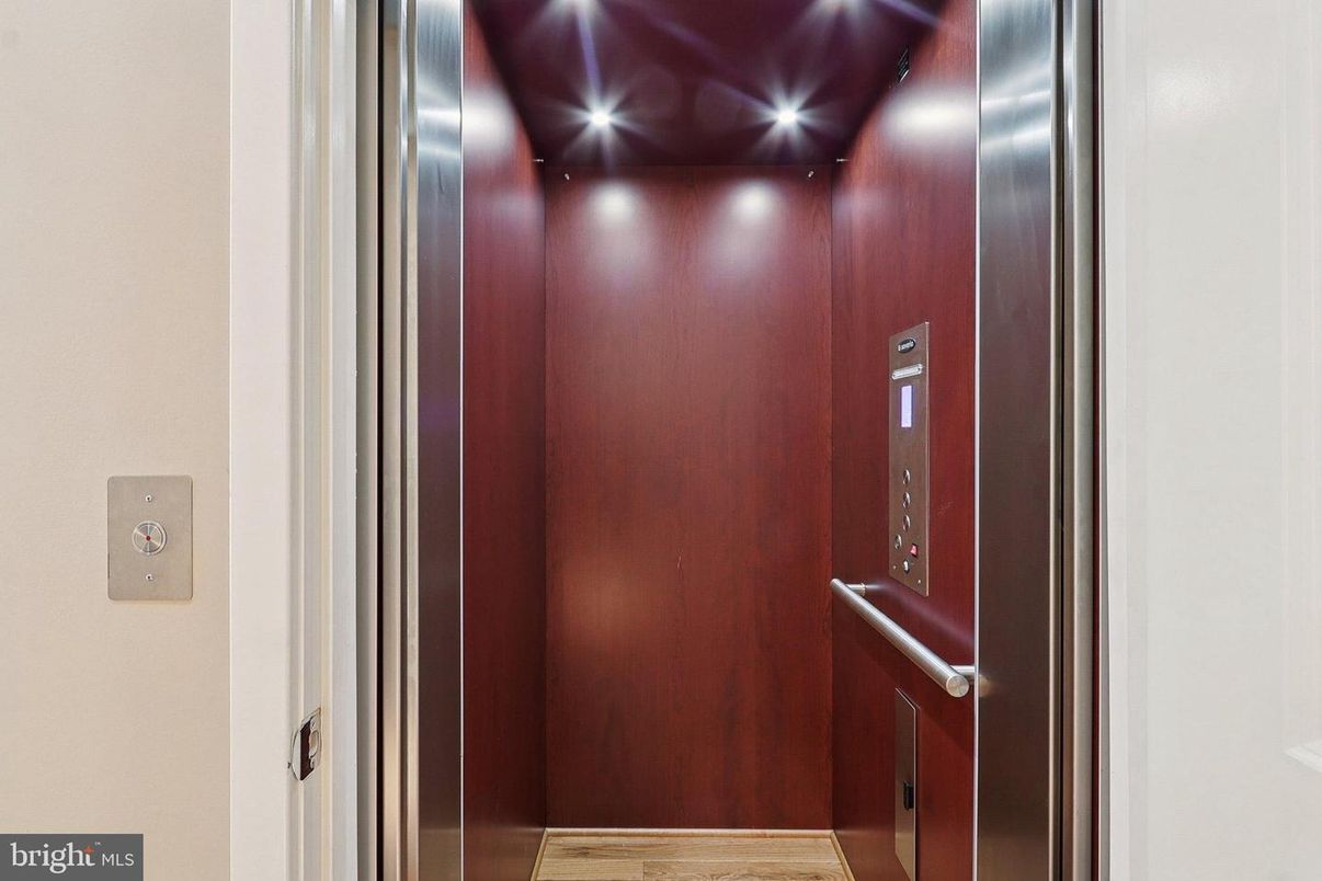 Elevator, Interior, Wooden Walls