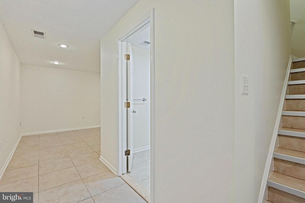 Interior, Recessed Lighting