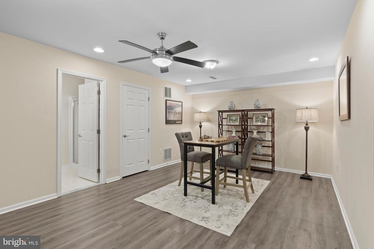 Dining room, Interior, Recessed Lighting, Wood Texture Flooring