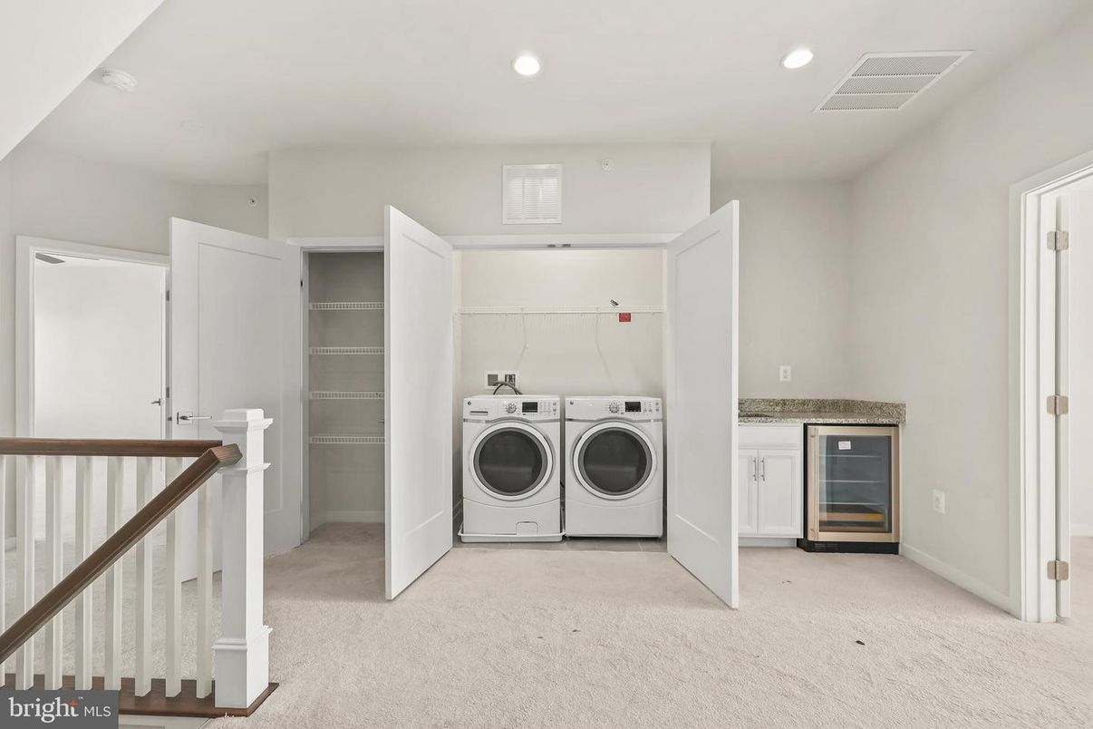 Interior, Recessed Lighting, Washer